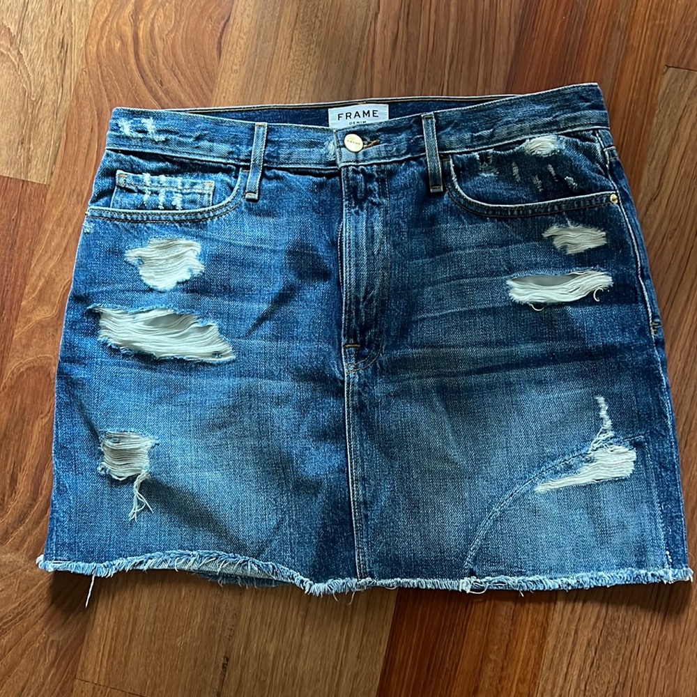 Frame mini jean skirt. Size 30. Like new! Worn a couple times only.